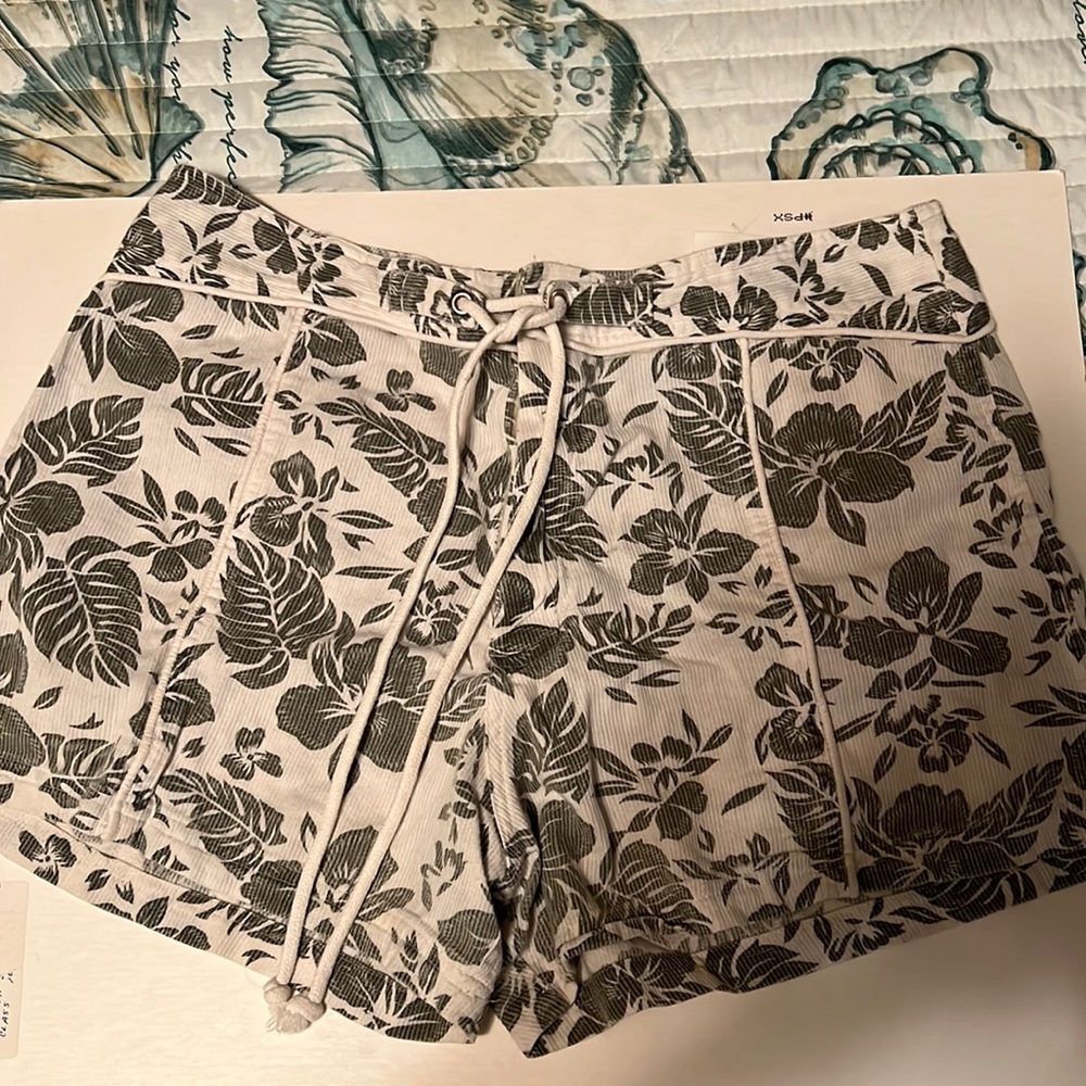 Board shorts